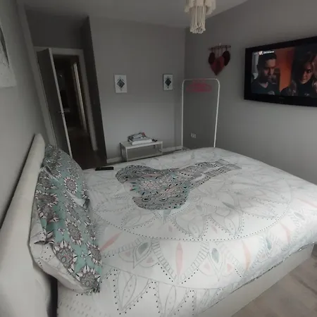 Lejlighed Atico Fdez Vega Con Terraza Y Vistas *