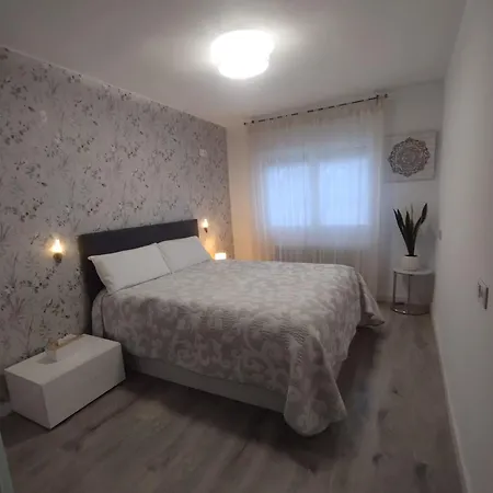 Atico 4 Personas Con Terraza Y Vistas *